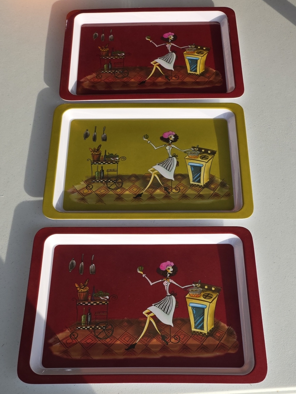 Vintage Style Kitchen Serving Tray - Red and Olive Set